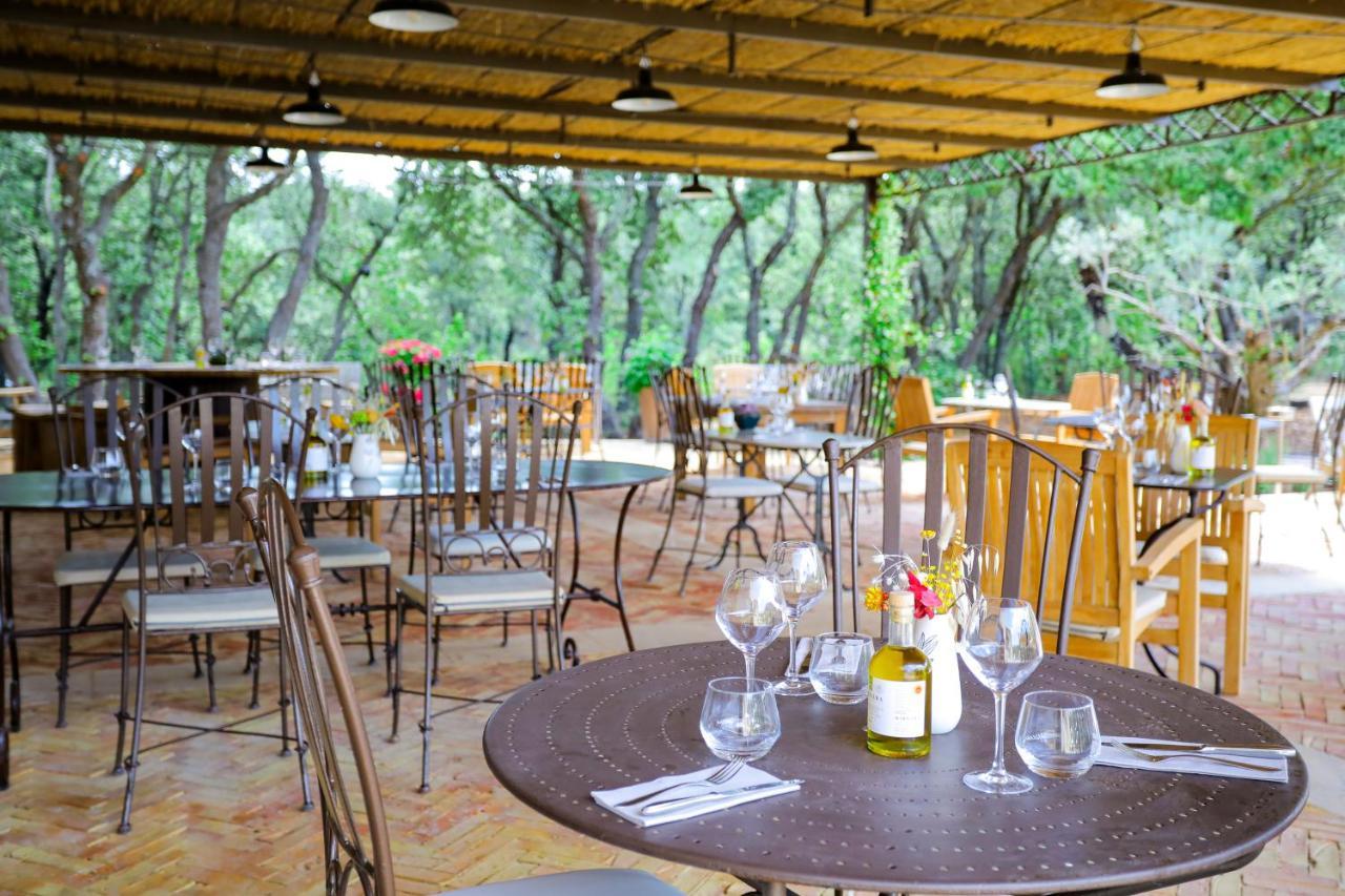 Hotel La Bastide D'Eygalieres Екстериор снимка