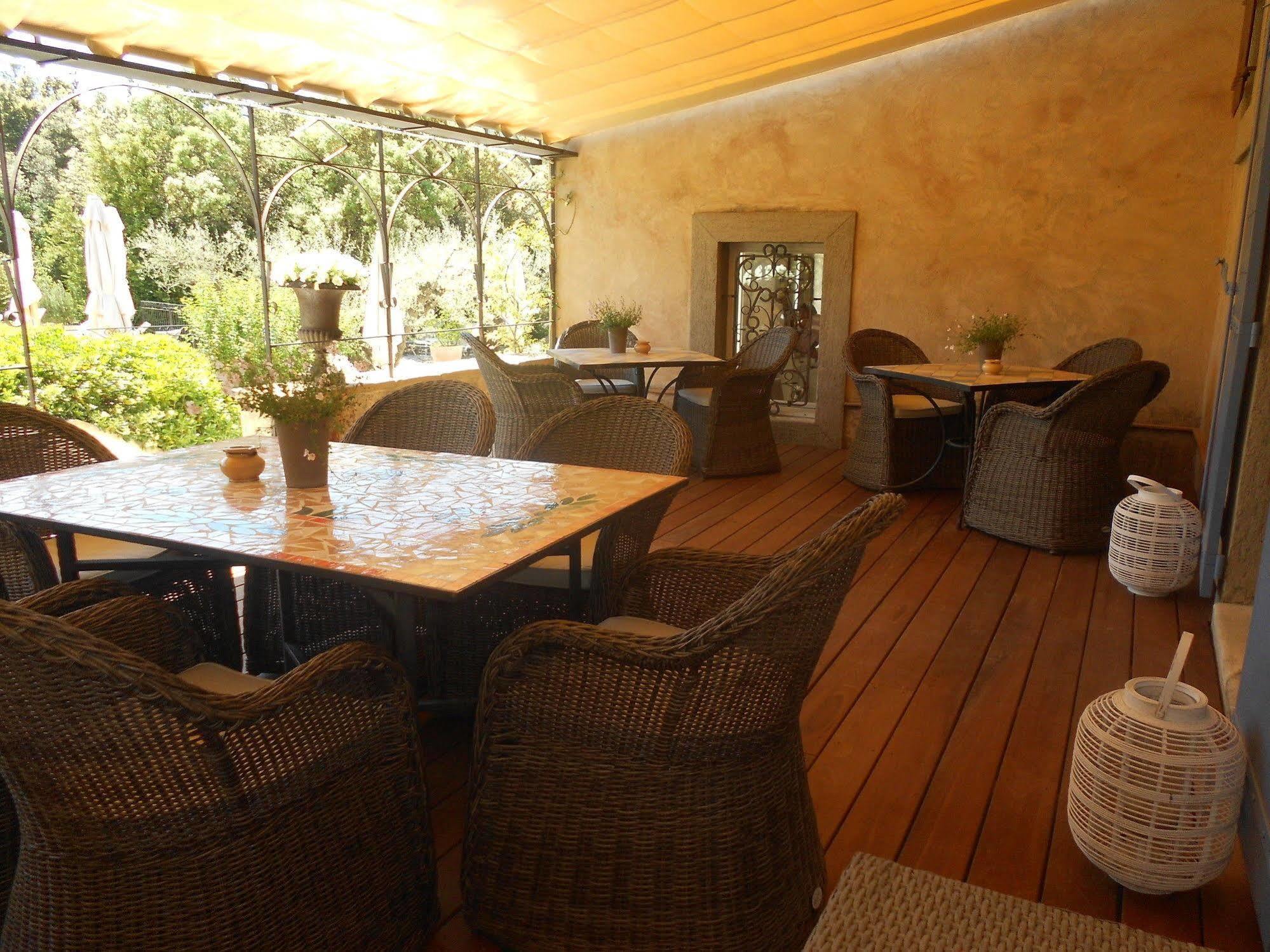Hotel La Bastide D'Eygalieres Екстериор снимка